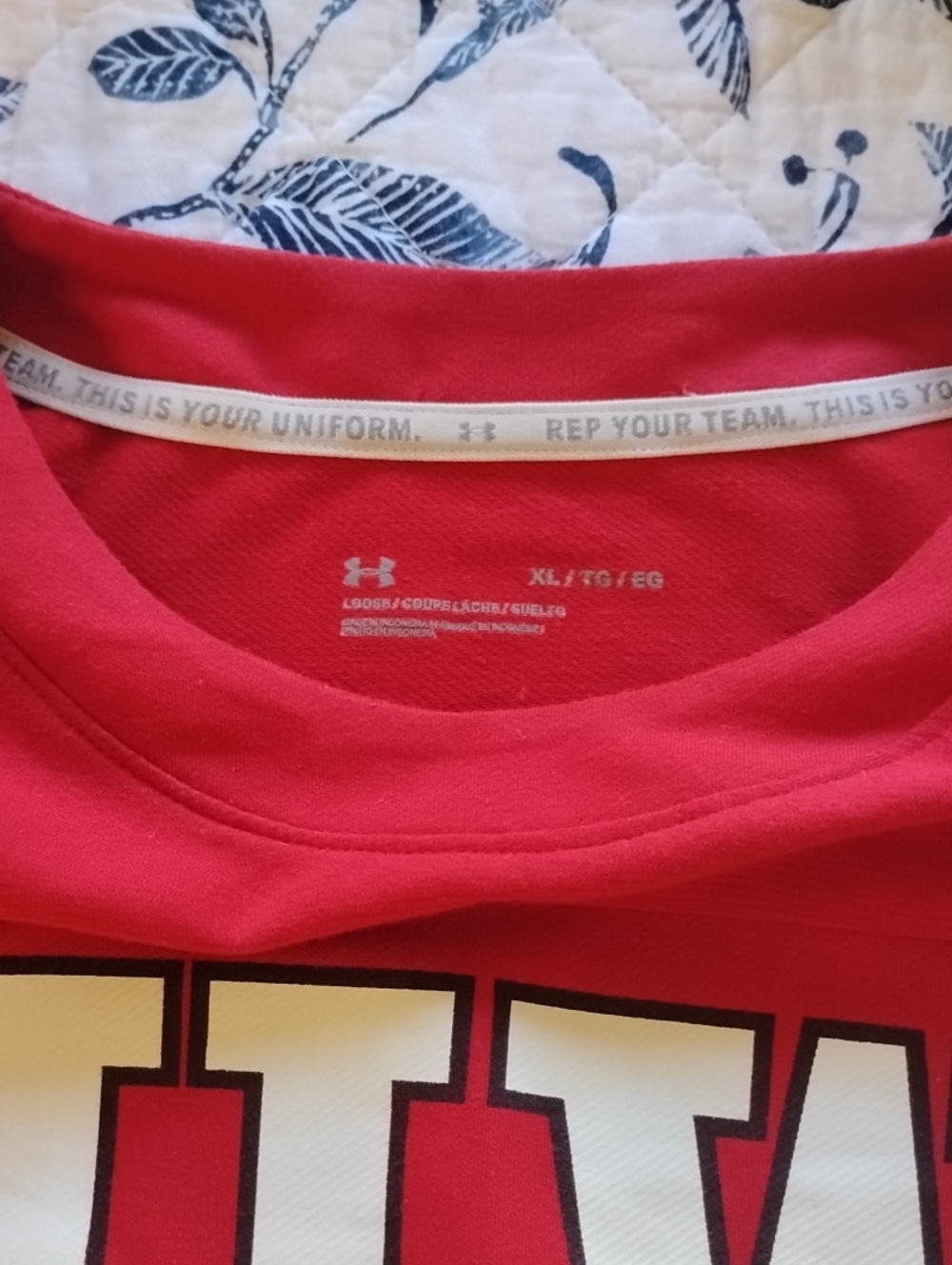 Under Armour Size XL Red UW Long-Sleeve Crewneck Sweatshirt - Picture 10 of 16